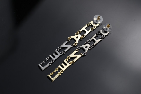 CL EARRINGS