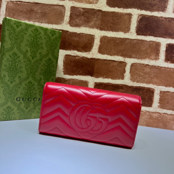 G*u*i gg marmont wallet