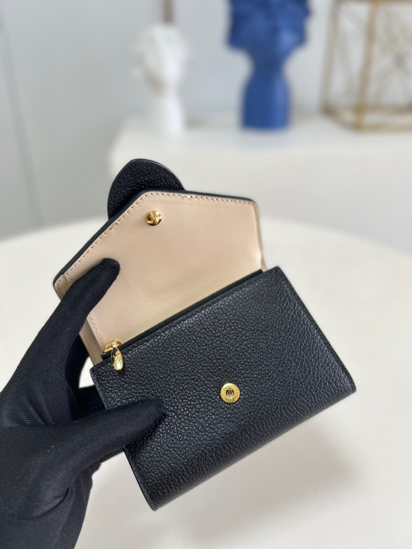 l0*is V*t0n pont 9 compact wallet