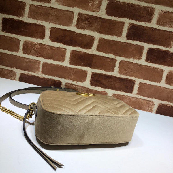 G*u*i gg marmont small matelassé shoulder bag