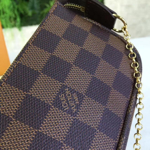 l0*is V*t0n wallet