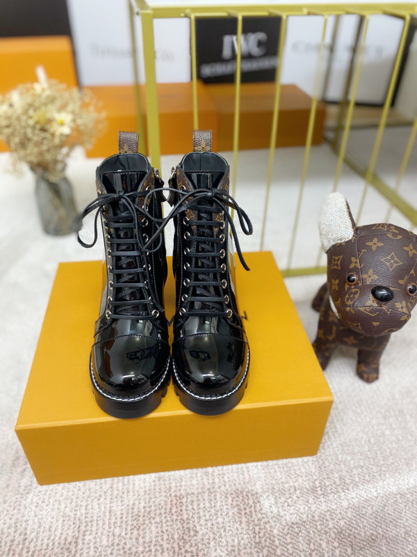 l0*is V*t0n star trail ankle boot