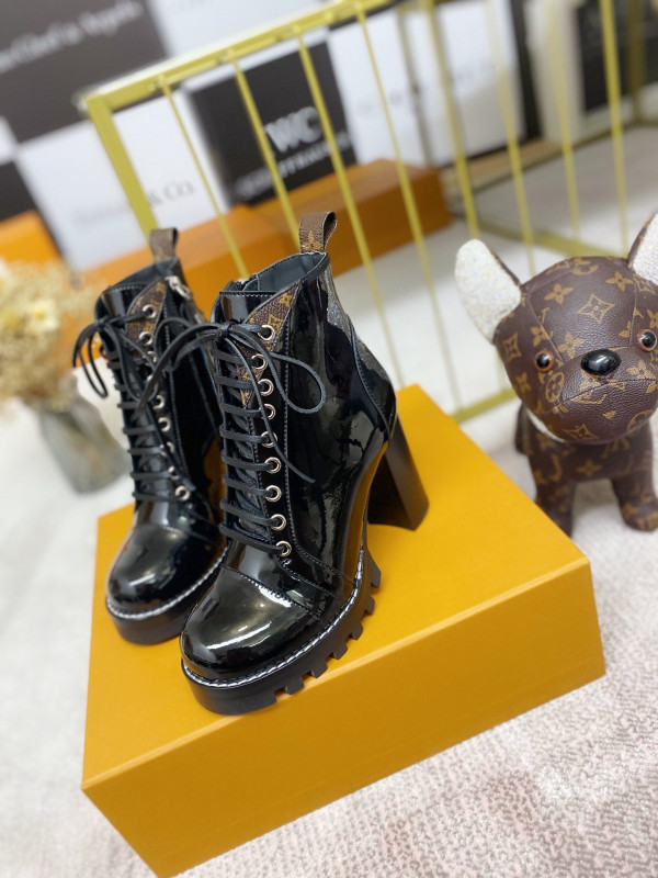 l0*is V*t0n star trail ankle boot