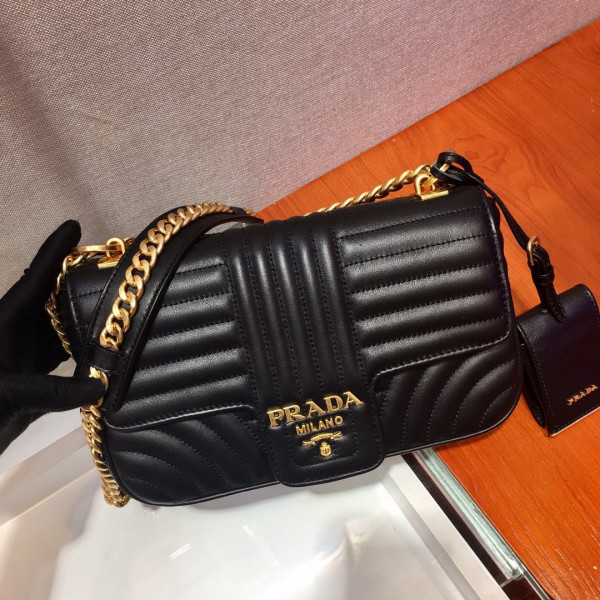 Pra*a medium leather Pra*a diagramme bag