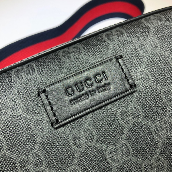G*u*i gg black shoulder bag