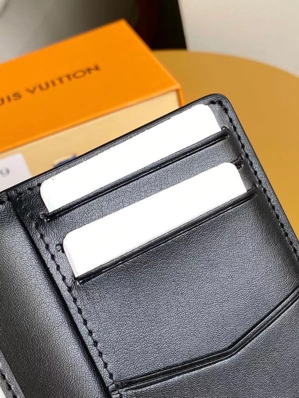 l0*is V*t0n pocket organizer