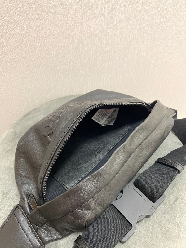 B**rry bum bag
