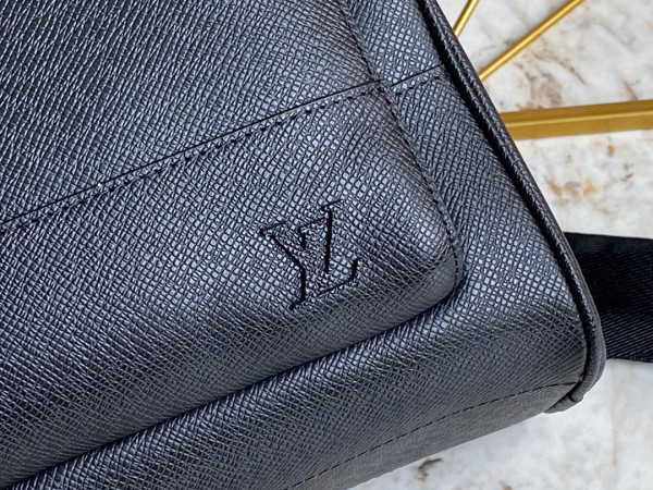 l0*is V*t0n adrian backpack