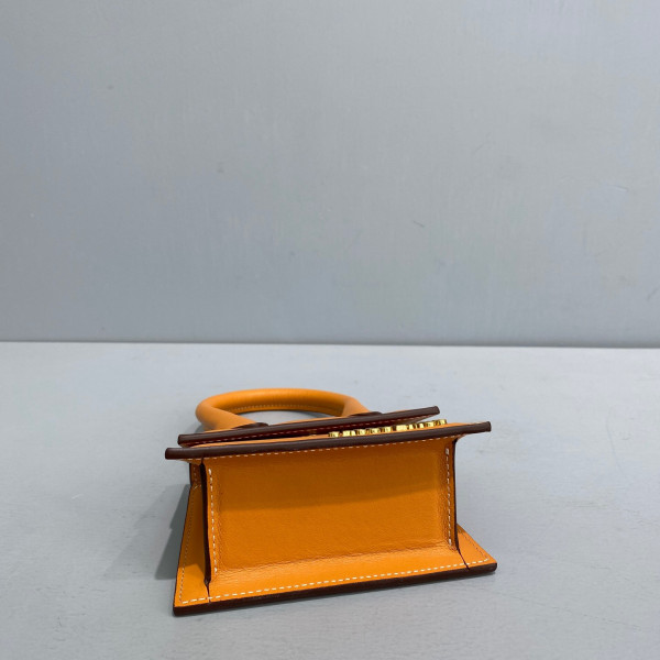 JACQUEMUS Le Chiquito Mini Bag