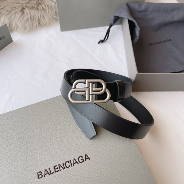Ba*len*cia*ga belt
