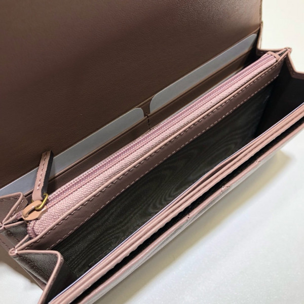 G*u*i gg marmont wallet
