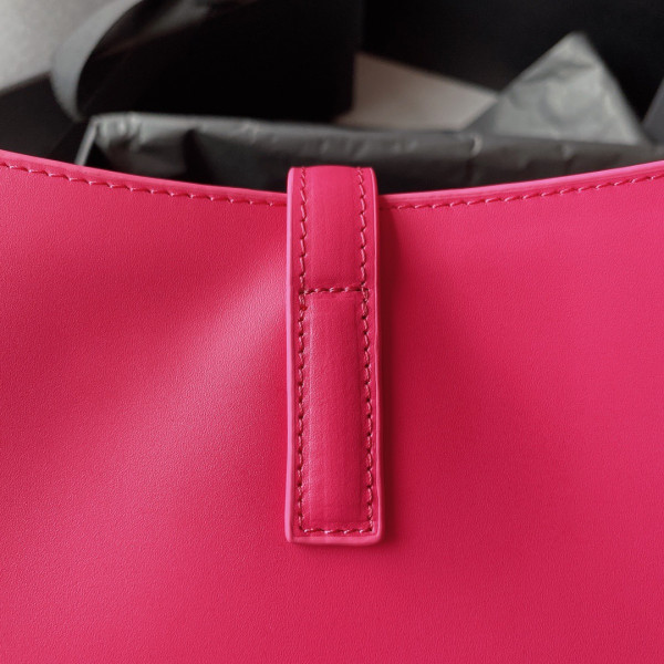 Y*L le 5 À 7 hobo bag
