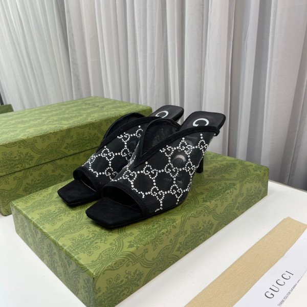 G*u*i gg sandal