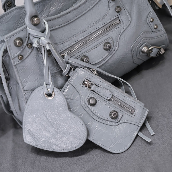 Ba*len*cia*ga neo cagole xs handbag