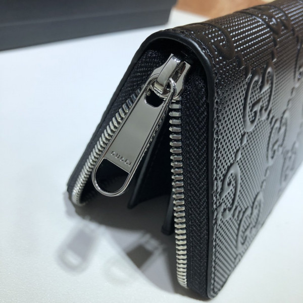 G*u*i gg embossed zippy wallet