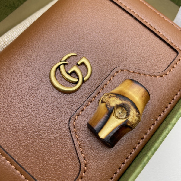 G*u*i diana card case wallet