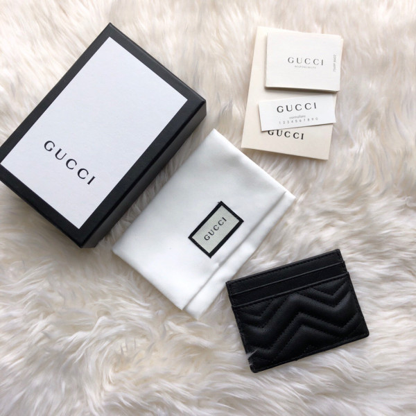 G*u*i marmont card case