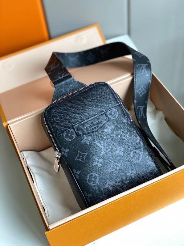 l0*is V*t0n outdoor slingbag