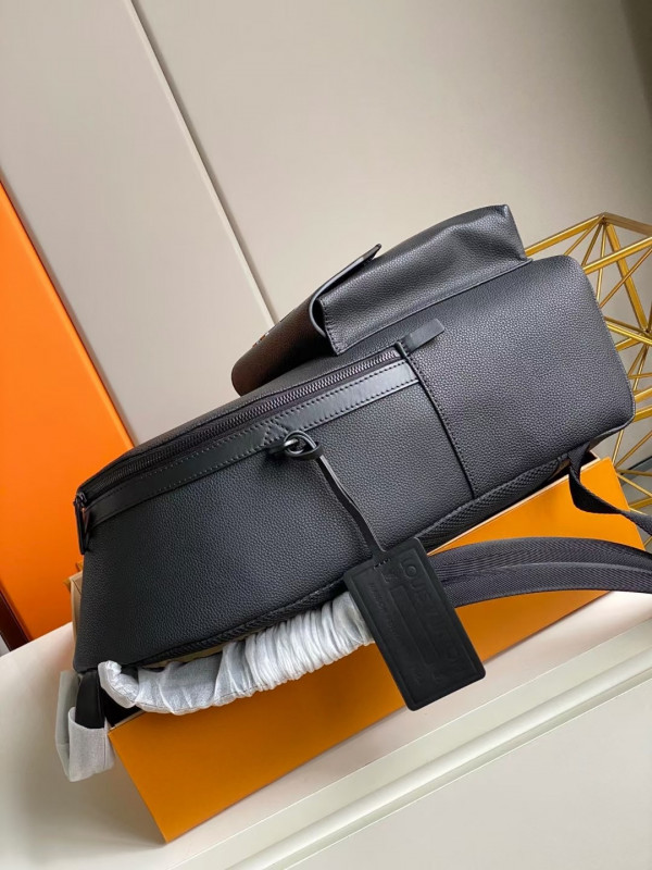 l0*is V*t0n backpack