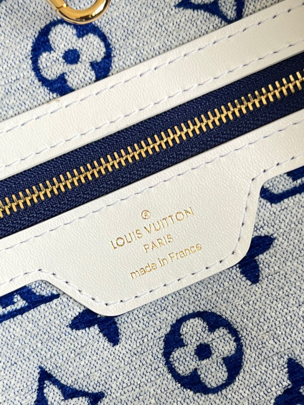 l0*is V*t0n neverfull mm