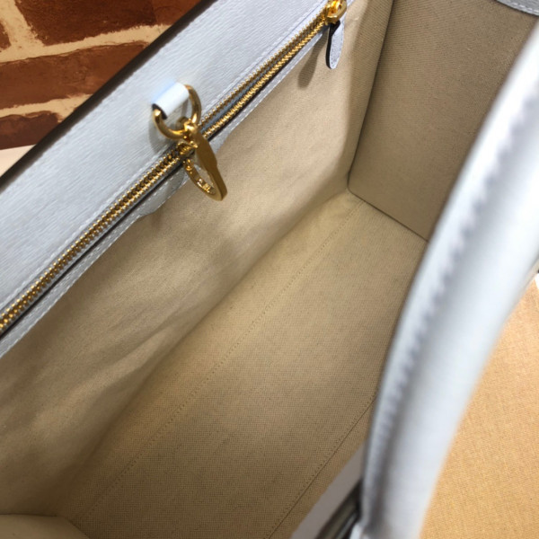 G*u*i gg medium tote bag