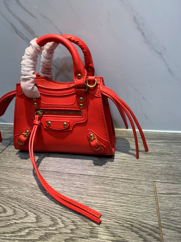Ba*len*cia*ga neo classic nano top handle bag