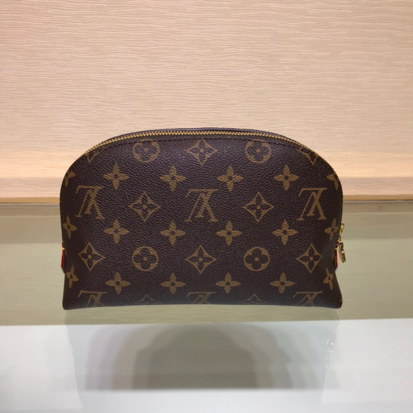 l0*is V*t0n cosmetic pouch gm