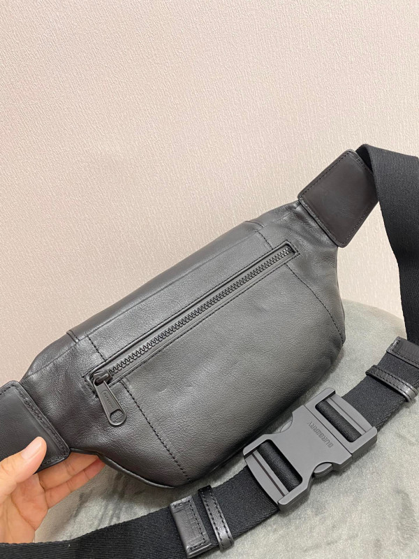 B**rry bum bag