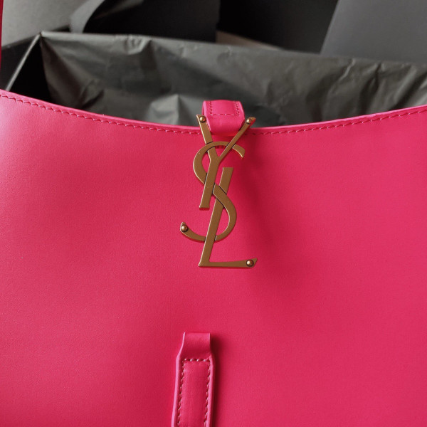 Y*L le 5 À 7 hobo bag