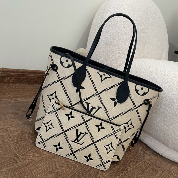 l0*is V*t0n neverfull mm