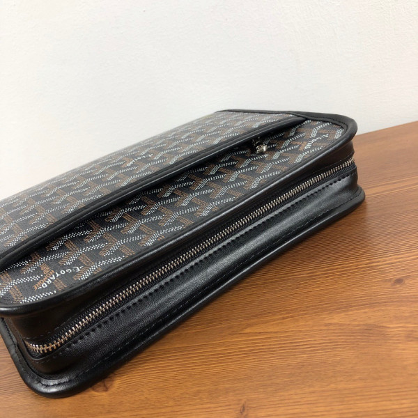Go*ard toiletry bag