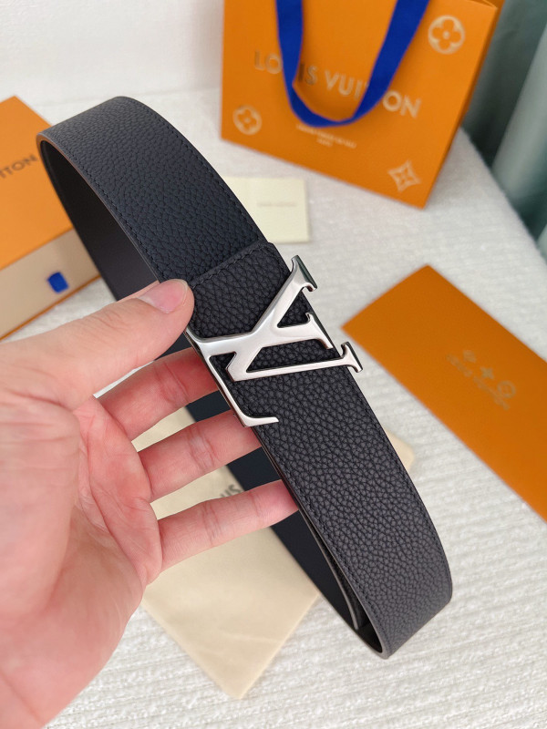 l0*is V*t0n belt