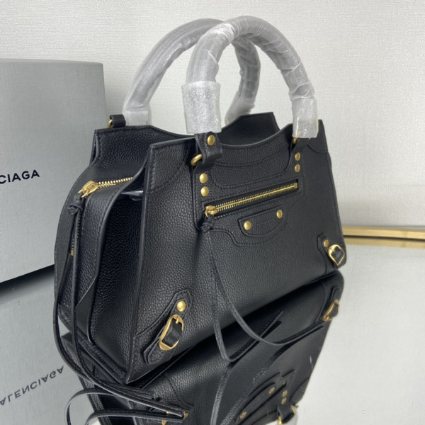 Ba*len*cia*ga neo classic small top handle bag