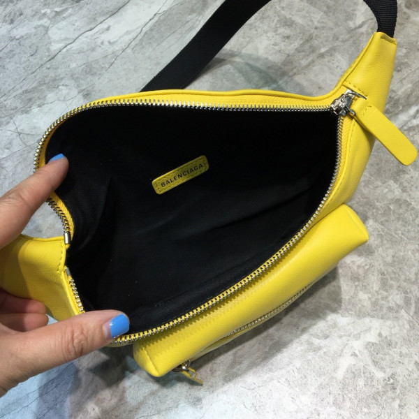 Ba*len*cia*ga everyday beltpack