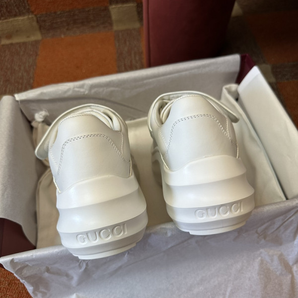G*u*i men&women sneakers