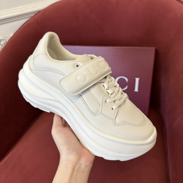 G*u*i men&women sneakers