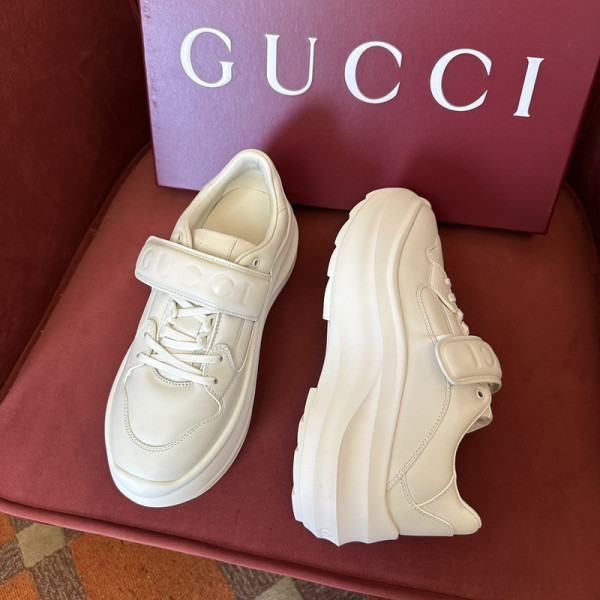 G*u*i men&women sneakers