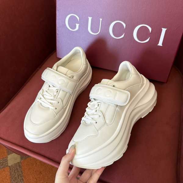 G*u*i men&women sneakers