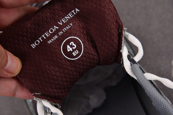 bo*te*ga Ve*ne*ta sneakers