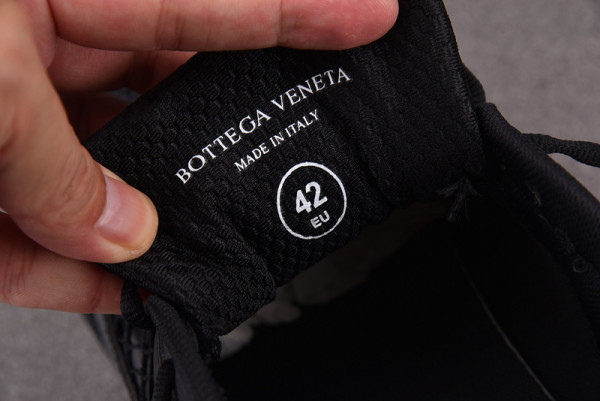 bo*te*ga Ve*ne*ta sneakers