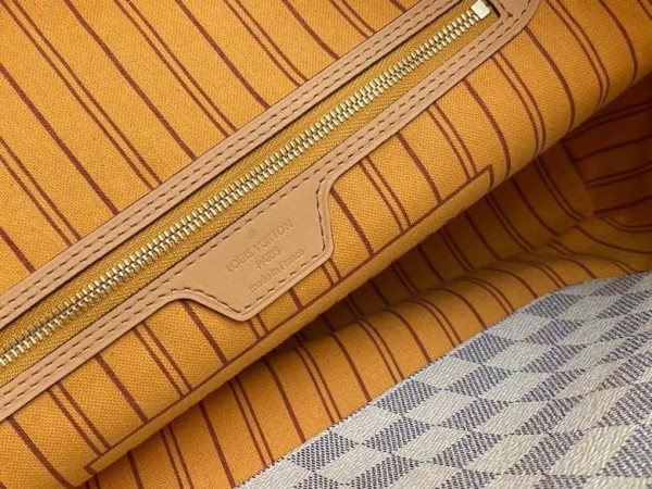 l0*is V*t0n neverfull mm