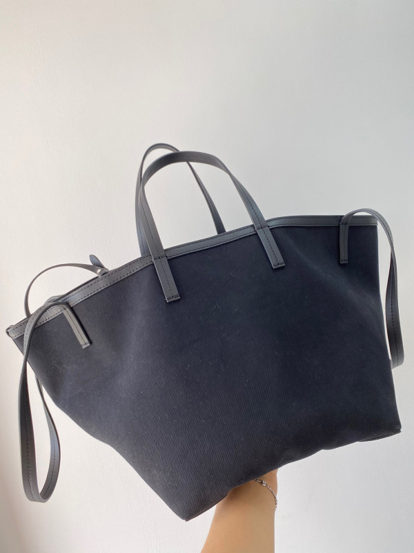 B**rry beach tote