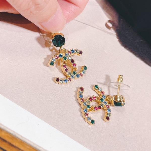 CL EARRINGS