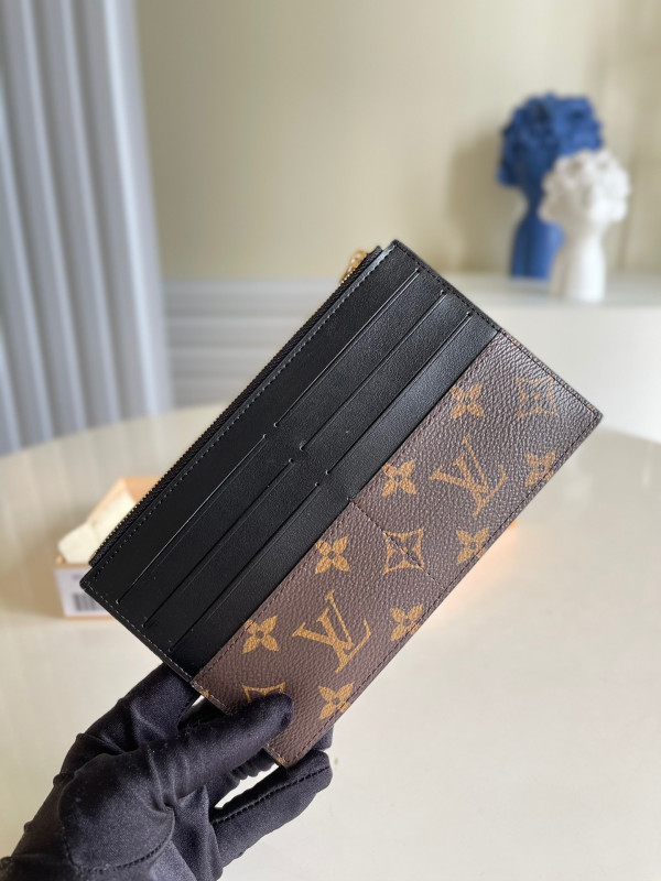 l0*is V*t0n slim purse