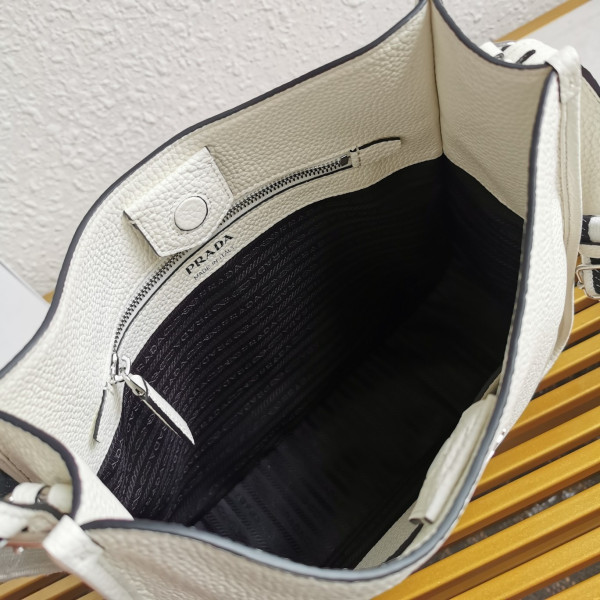 Pra*a leather hobo bag
