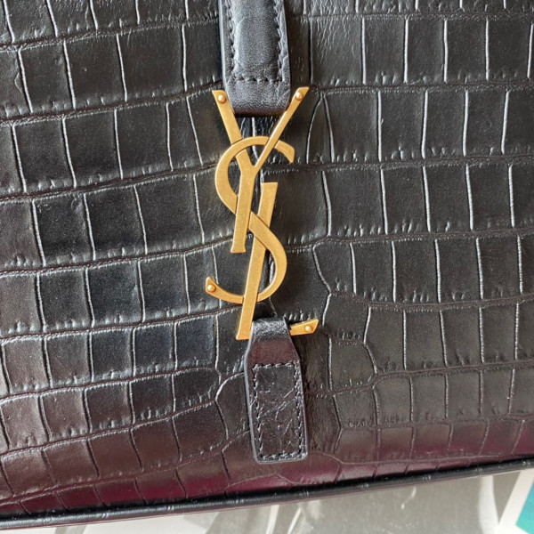 Y*L le 5 À 7 hobo bag