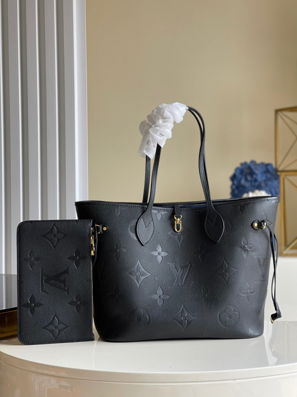 l0*is V*t0n neverfull mm