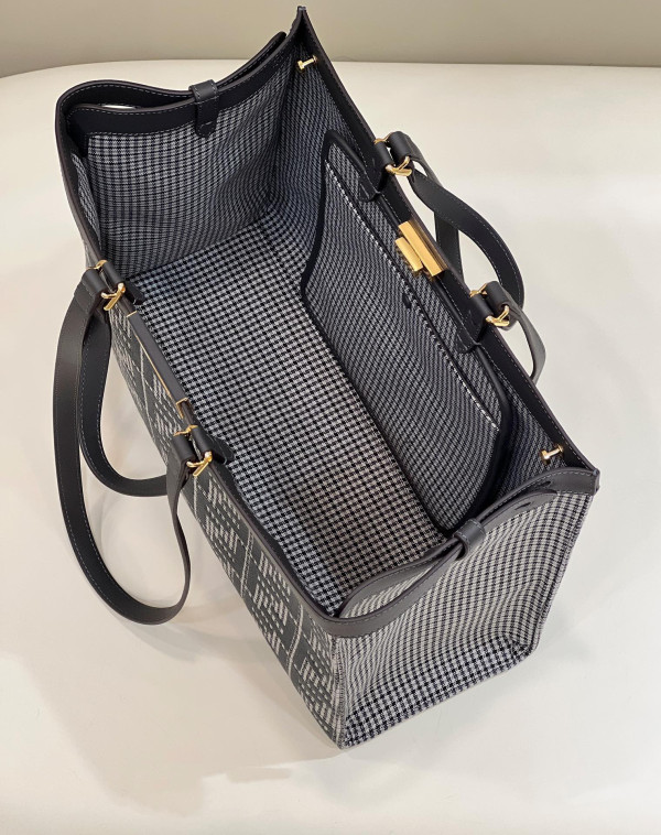 F**di peekaboo x-tote