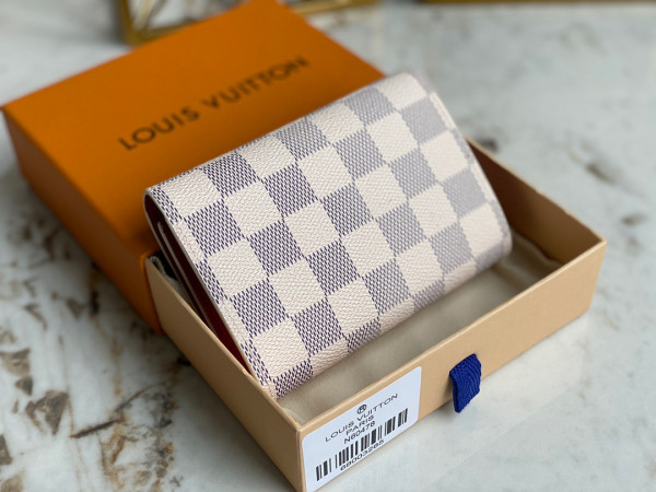 l0*is V*t0n victorine wallet