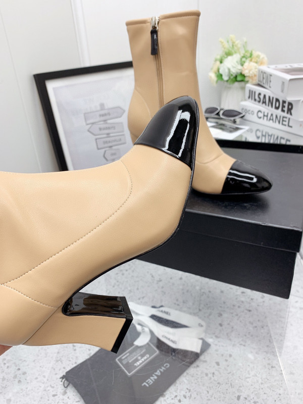CL ANKLE BOOTS